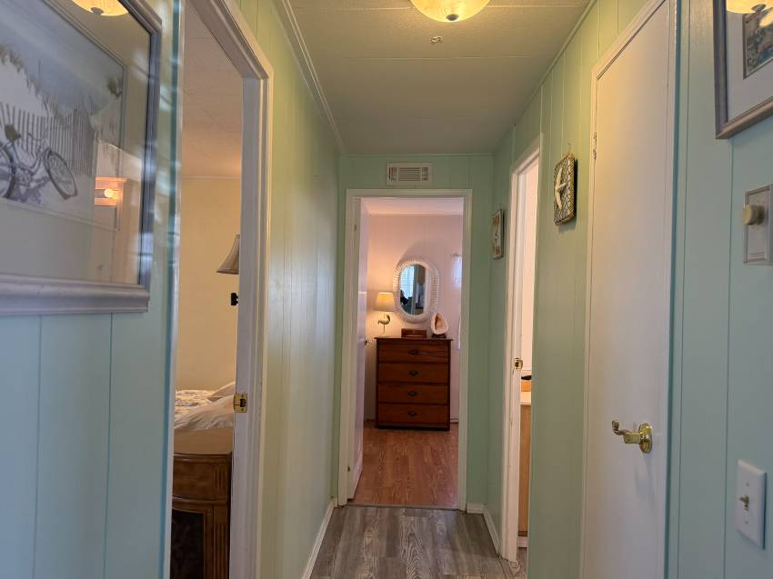 18 Date St a Bradenton, FL Mobile or Manufactured Home for Sale